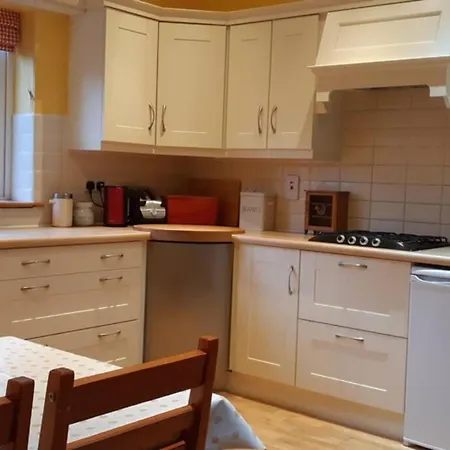 Tir Na Nog - A Piece Of Heaven Bantry